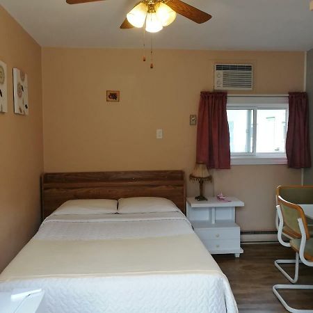 Motel Belair Rigaud Екстериор снимка