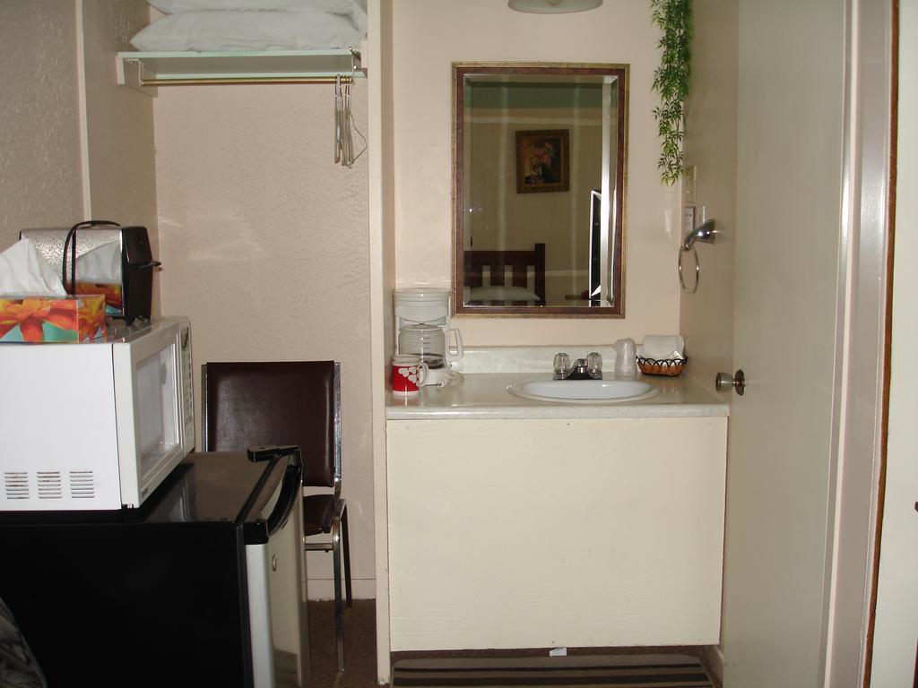 Motel Belair Rigaud Стая снимка