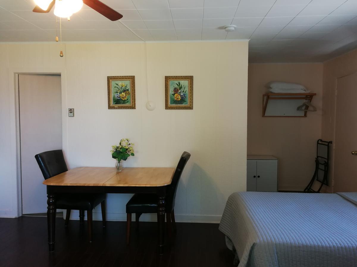 Motel Belair Rigaud Екстериор снимка